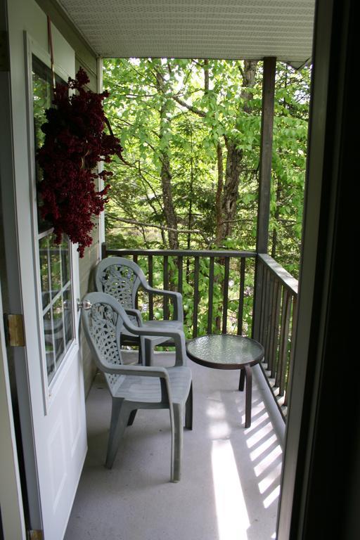 La Chaumiere De L'Anse Bed and Breakfast Mont-Tremblant Buitenkant foto