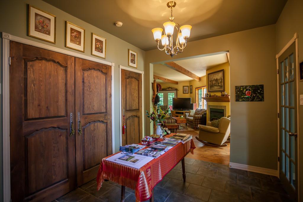 La Chaumiere De L'Anse Bed and Breakfast Mont-Tremblant Buitenkant foto