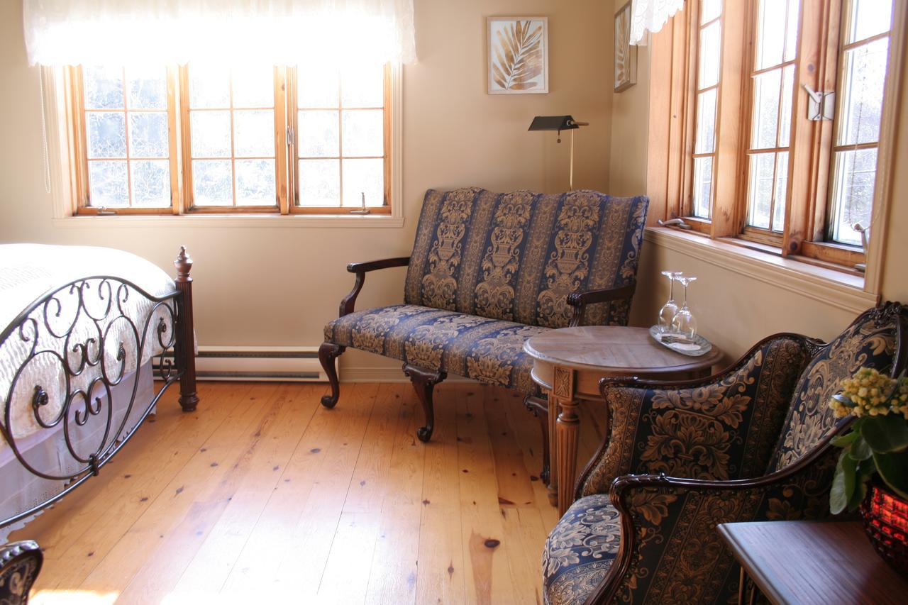 La Chaumiere De L'Anse Bed and Breakfast Mont-Tremblant Buitenkant foto