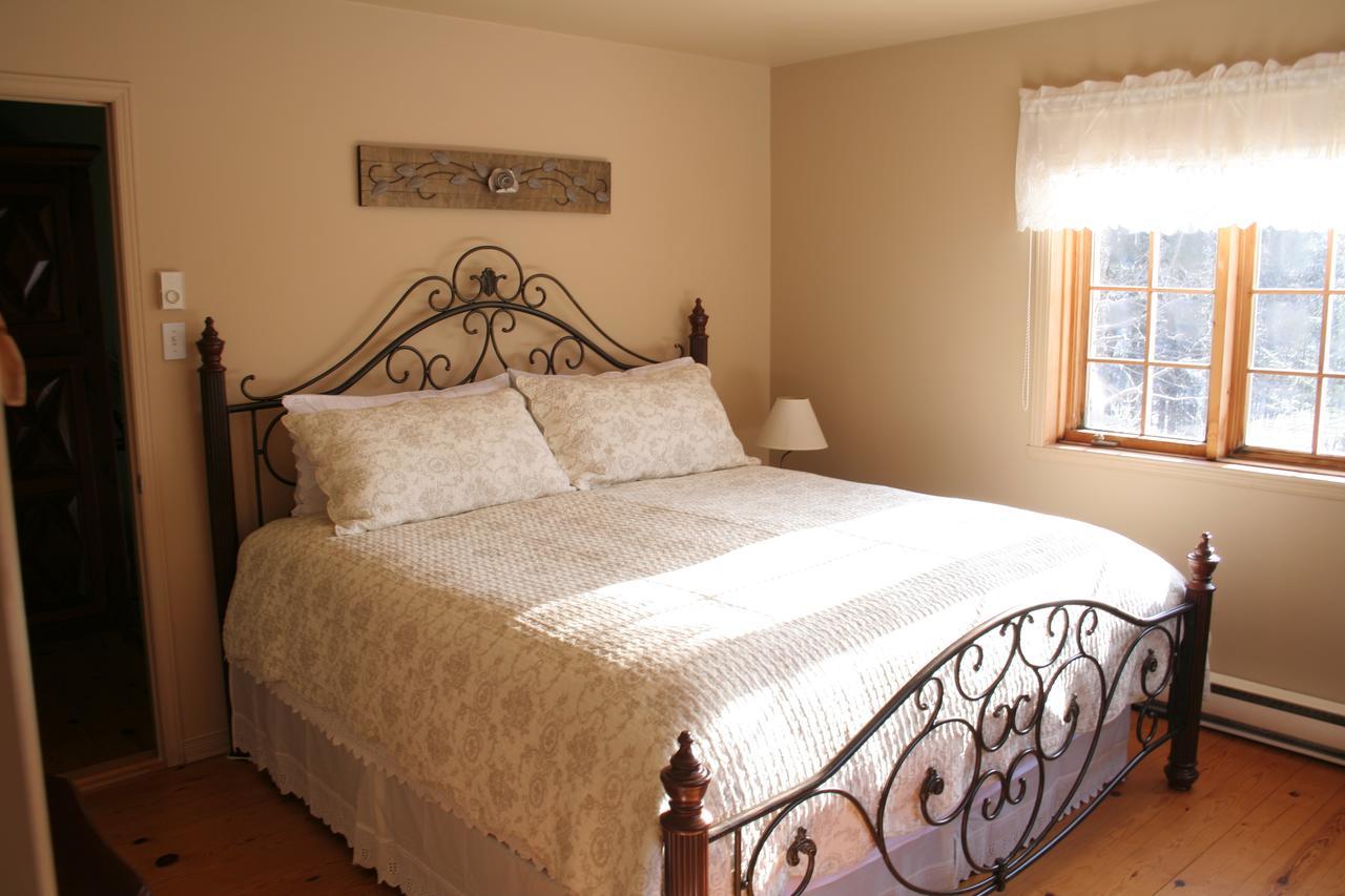La Chaumiere De L'Anse Bed and Breakfast Mont-Tremblant Buitenkant foto